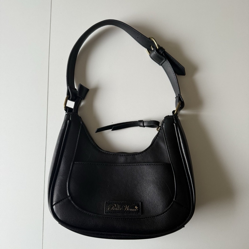 The Pioneer Woman Black Grace Women's Crescent Shoulder Handbag Adjustable Strap